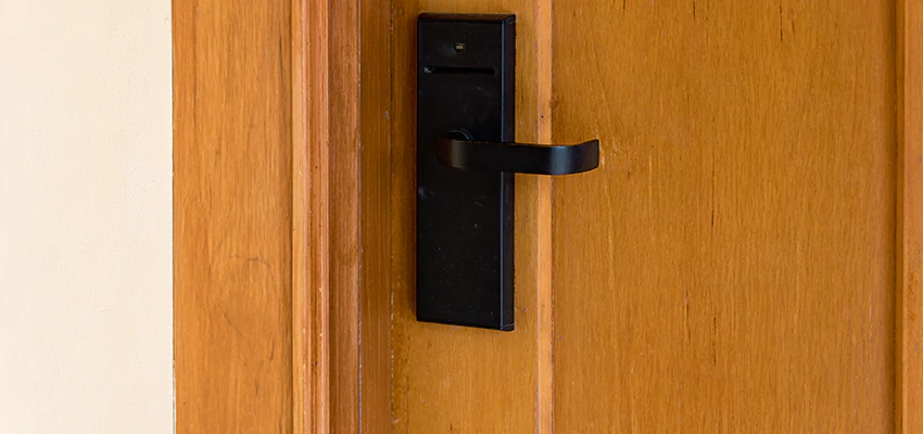 Home Security And Alarm Monitoring in Lindsay, California