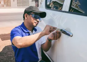 Car Locksmith in Lindsay, CA
